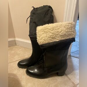 Women's Black and Cream rain Boots, size 7